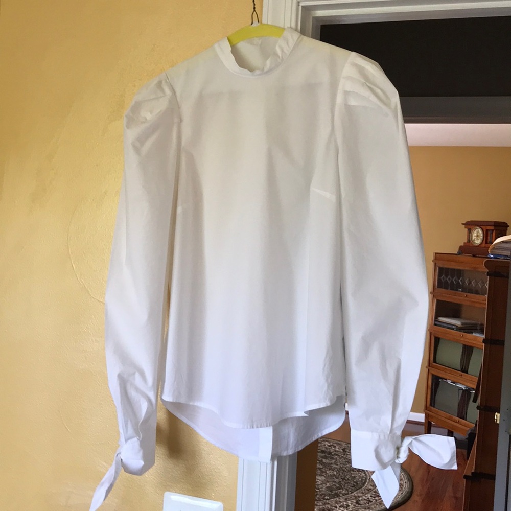 Free People White 100% cotton puffy sleeve blouse